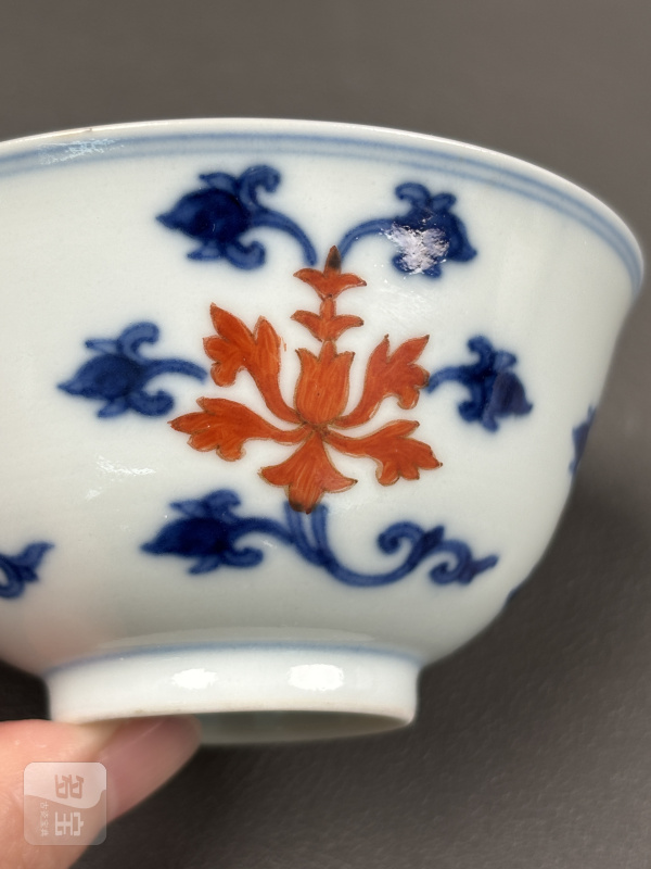 清乾隆 青花矾红宝相花纹杯一对 - 图10